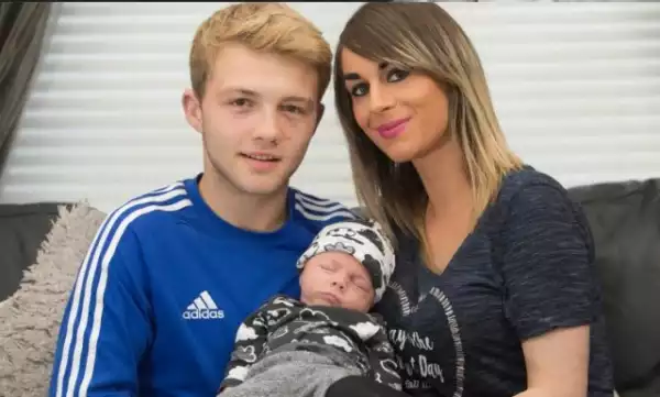 Mom, 31, Impregnated by 16-yr-old Facebook Lover Delivers their Baby at Home by Himself (Photos)